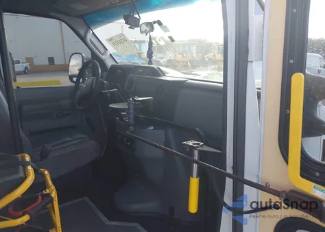 2011 Ford E-350 Super Duty Commercial z USA, uszkodzony, nr VIN 1FTDS3ELXBDA53588